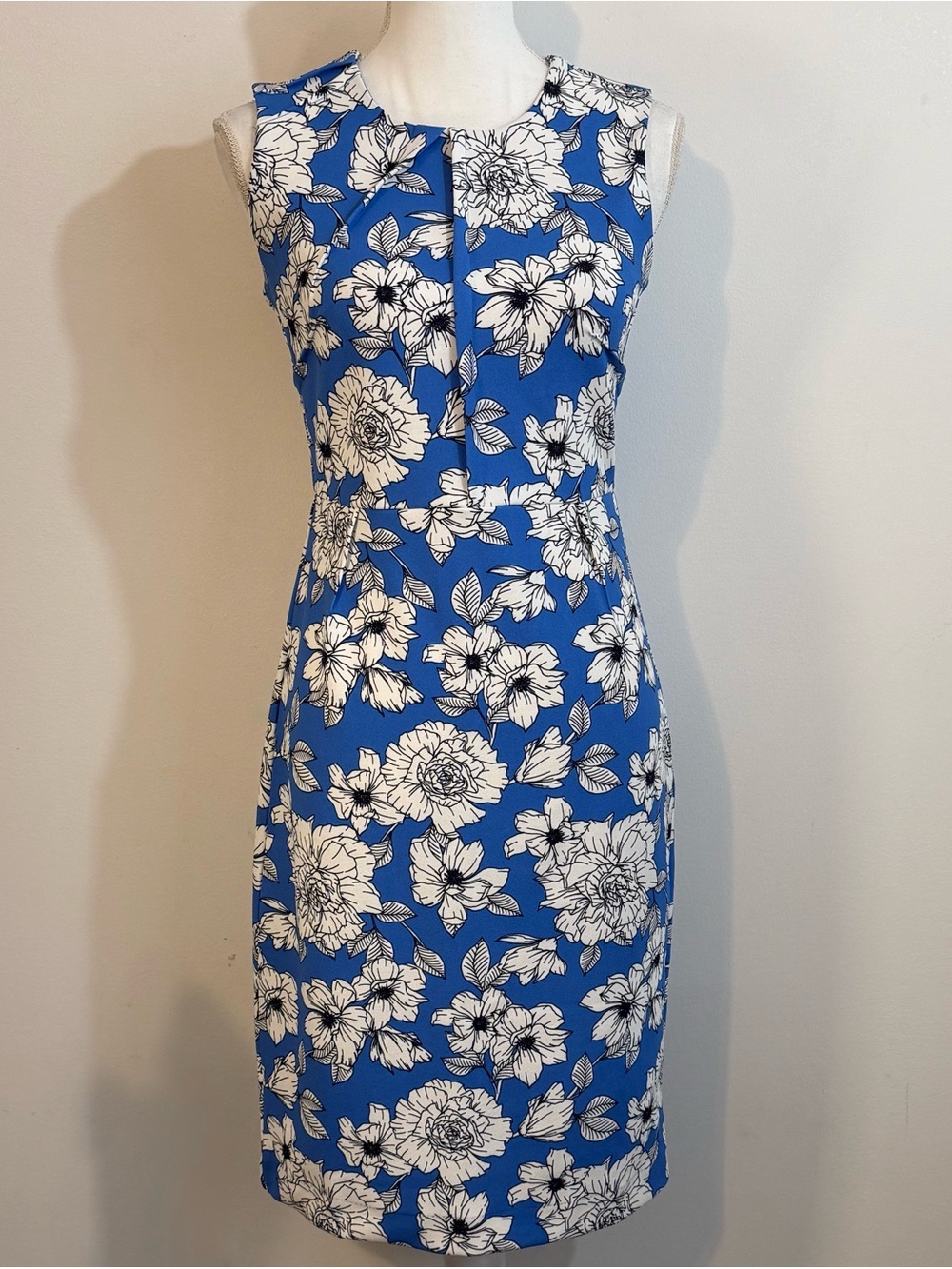 NWT Banana Republic Blue White Floral Sheath Dress Size 2 Sleeveless Midi